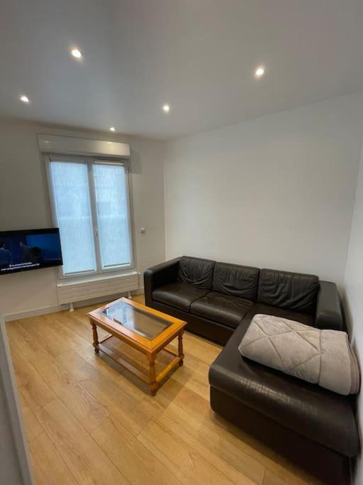 Paris Centre Clamart Hopital Percy Appart 2 Pieces Tres Lumineux Grand Luaran gambar