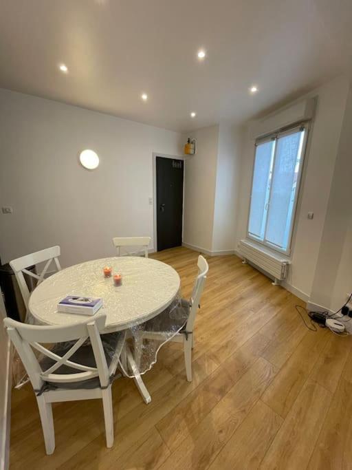 Paris Centre Clamart Hopital Percy Appart 2 Pieces Tres Lumineux Grand Luaran gambar