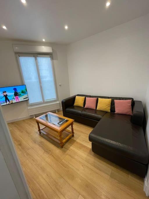 Paris Centre Clamart Hopital Percy Appart 2 Pieces Tres Lumineux Grand Luaran gambar